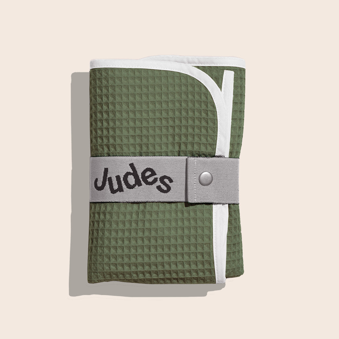 Changing Mat in Kale from Judes Family