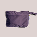 Small wetbag in Plum from Judes Family -

Kleiner Windelbeutel in Plum von Judes Family
